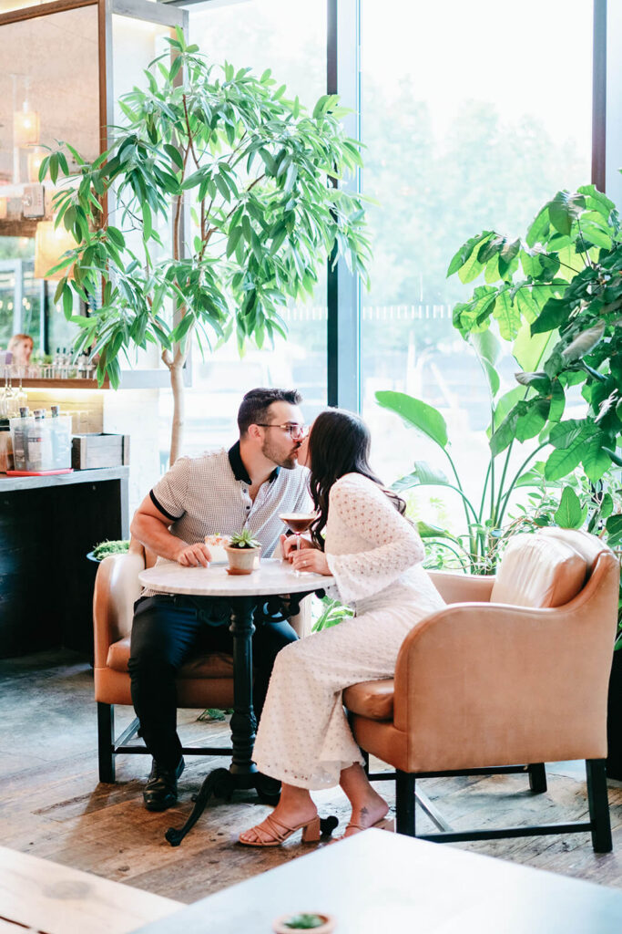brooklyn engagement photos dumbo bridge views final 37