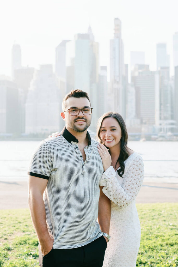 brooklyn engagement photos dumbo bridge views golden hour 20