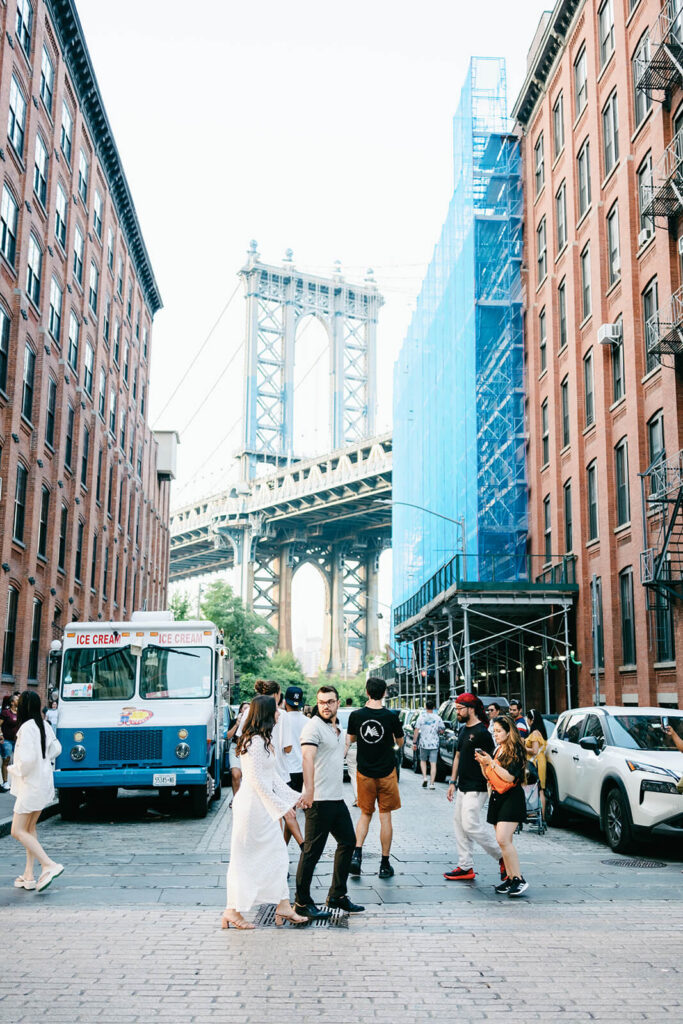 brooklyn engagement photos dumbo bridge views iconic 31