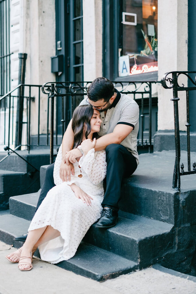brooklyn engagement photos dumbo bridge views sunset 33